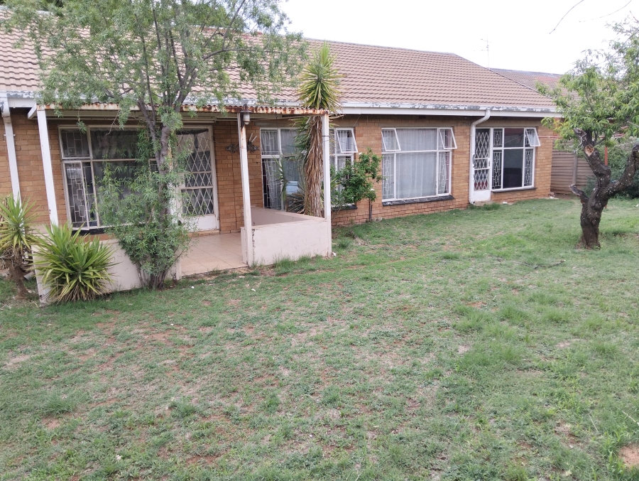 3 Bedroom Property for Sale in Riebeeckstad Free State